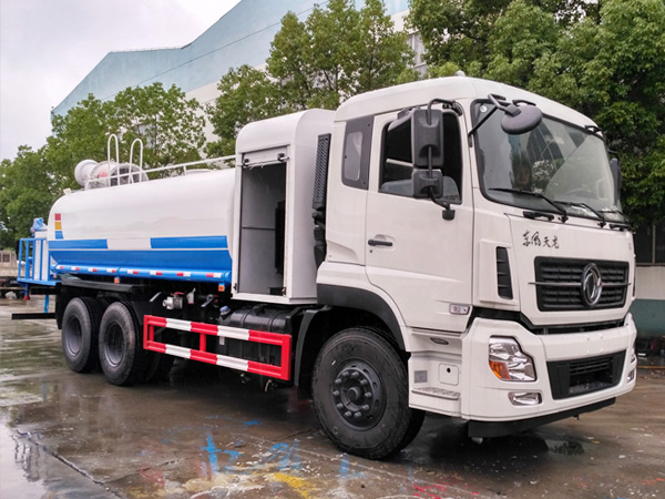 東風天龍16立方綠化噴灑車裝50米噴霧炮