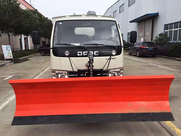 國五小多利卡掃路車除雪車