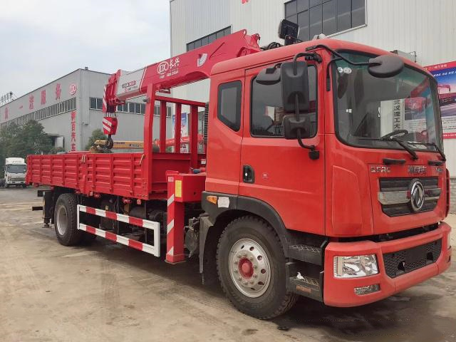 東風(fēng)D9單橋隨車(chē)吊-長(zhǎng)興8噸隨車(chē)吊