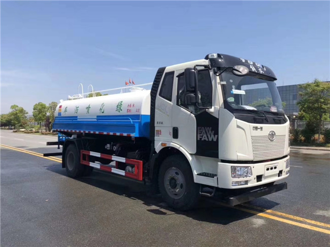 解放12方灑水車大柴180馬力