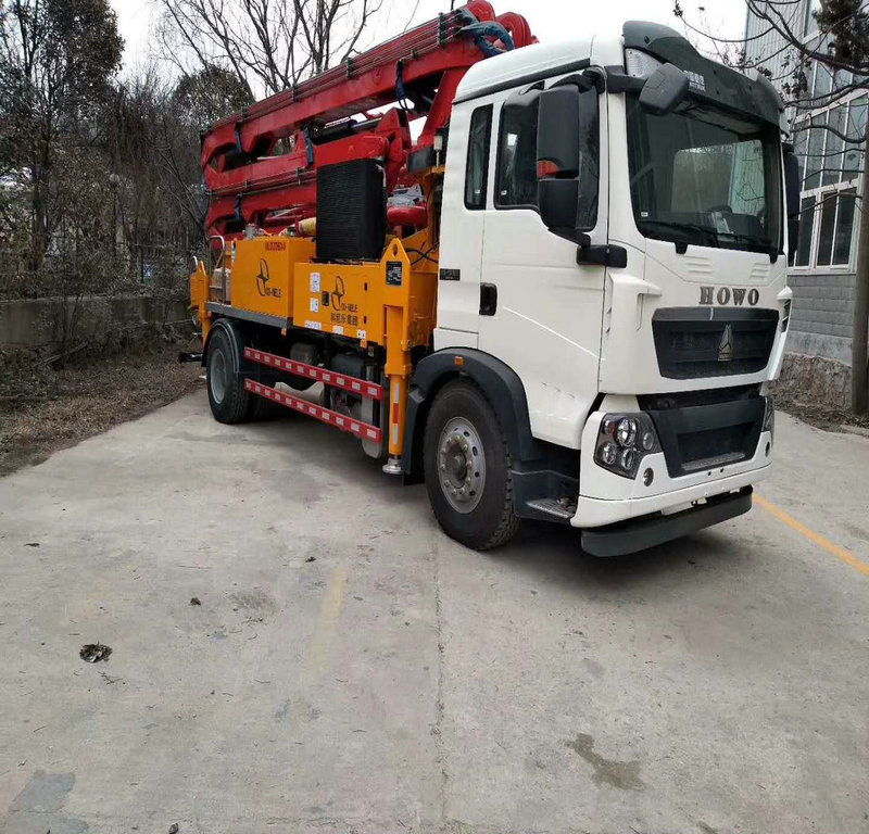 小型混凝土泵車，天泵，小型泵車