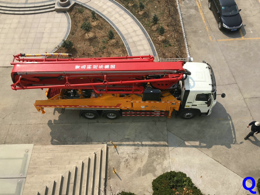 小型混凝土泵車，科尼樂小型泵車，天泵，混凝土泵車，